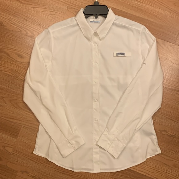 Women’s Columbia Light Weight Long Sleeve Vented Shirt - Picture 4 of 15